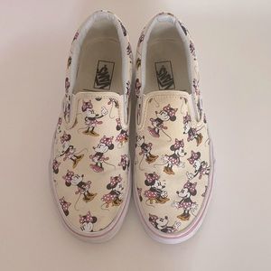 Size 9 Disney Minnie vans slip on shoes sneakers
